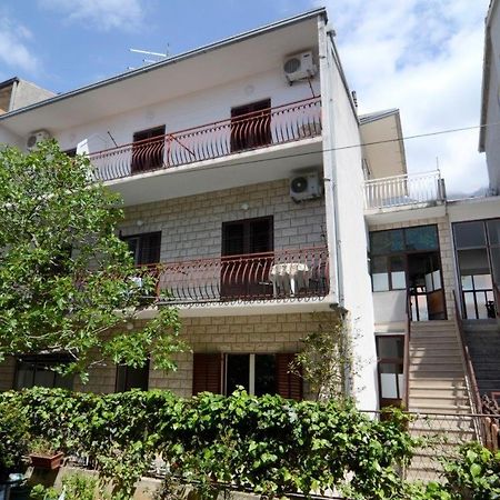 Apartments With A Parking Space Makarska - 12211 Exterior foto