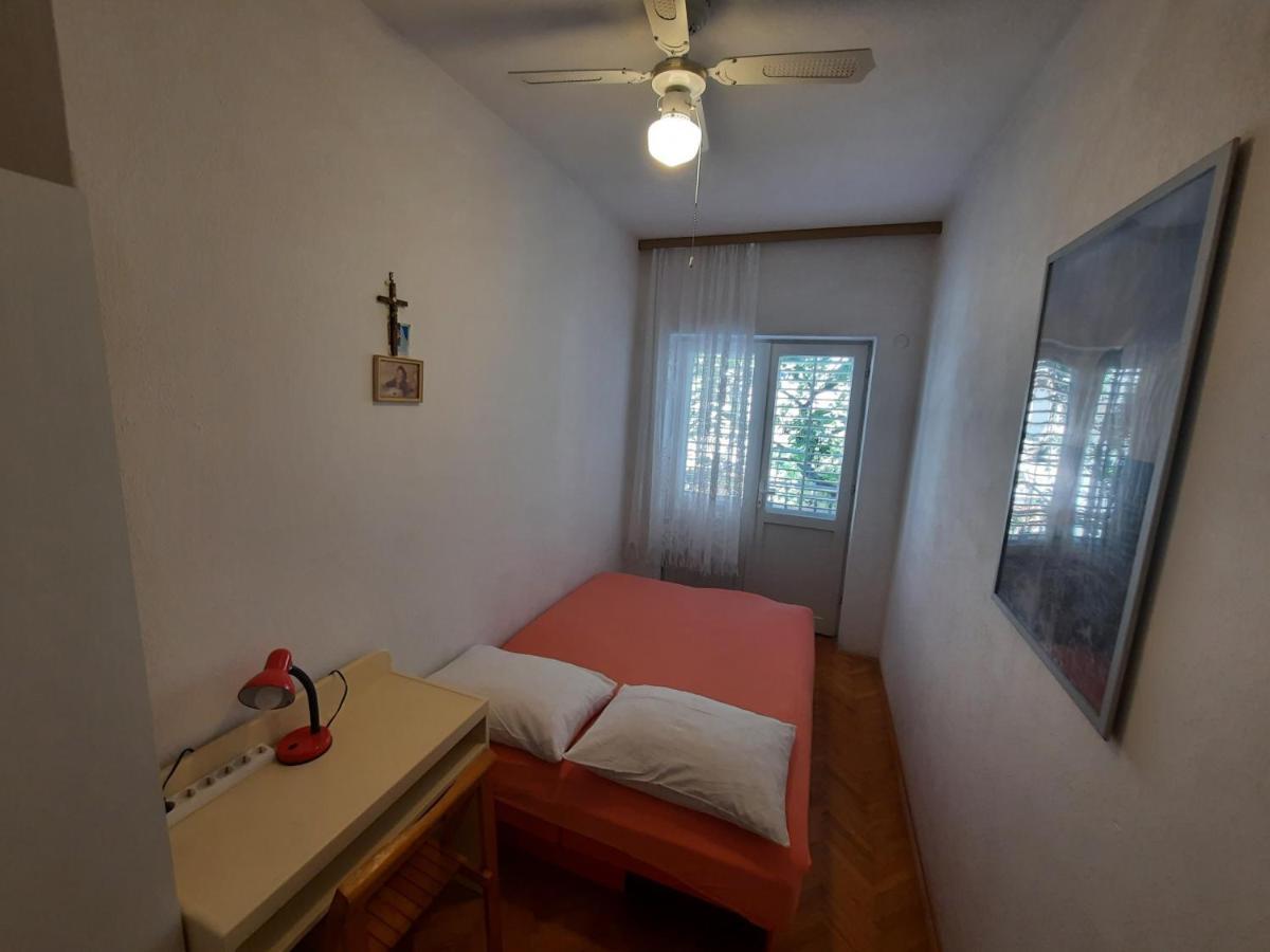 Apartments With A Parking Space Makarska - 12211 Exterior foto