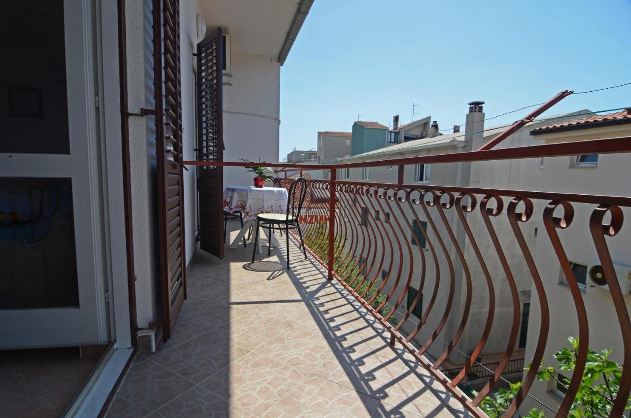 Apartments With A Parking Space Makarska - 12211 Exterior foto